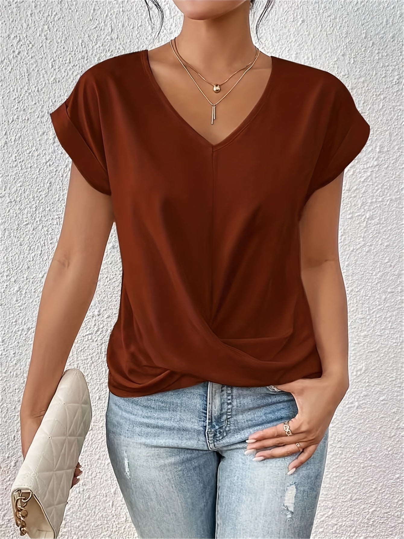 NINA | Elegante Bluse mit femininem V-Ausschnitt