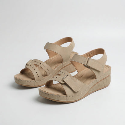 Sandy Bequeme Orthopädische Sandalen mit Absatz